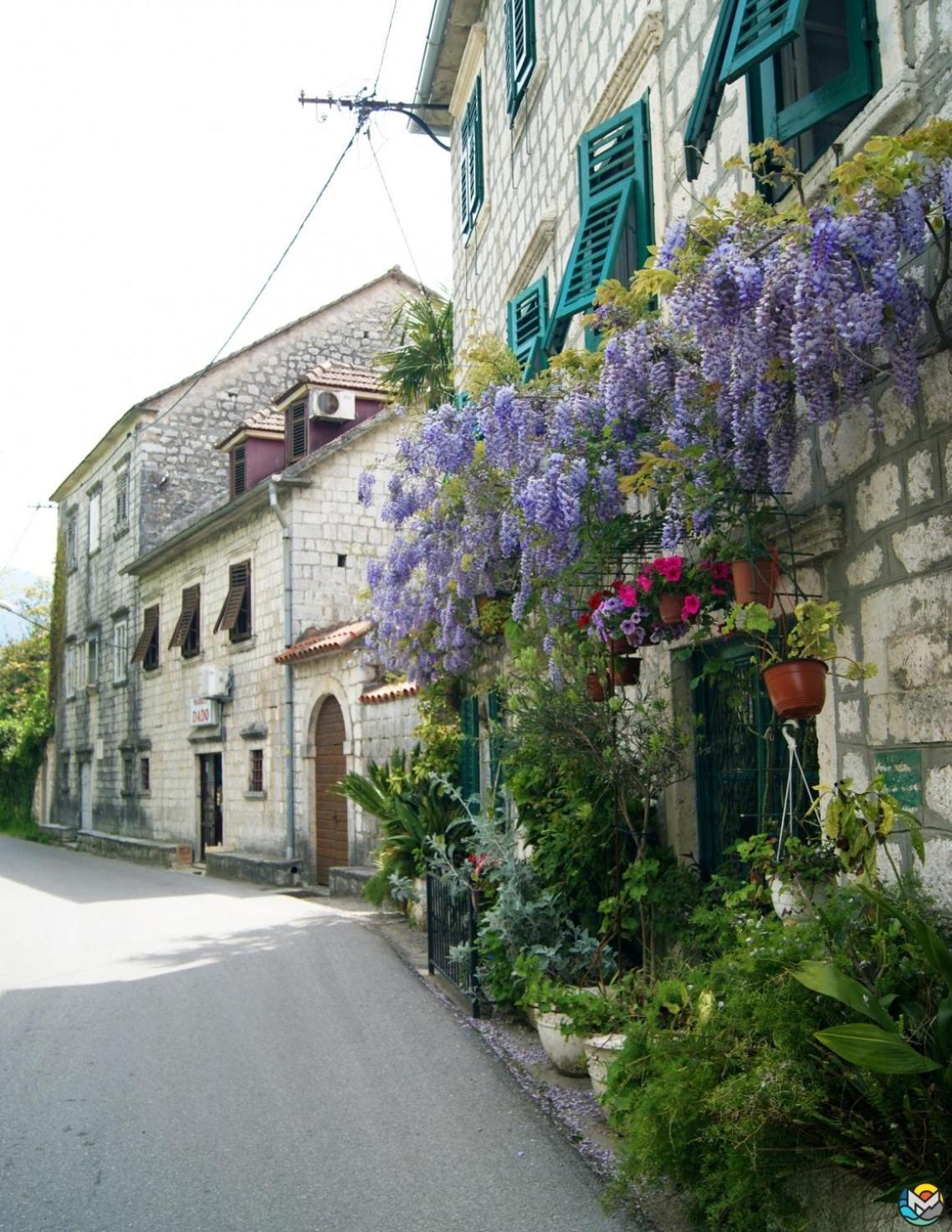 Cosy Traditional Waterfront Stone House Hotel Prcanj Exterior photo